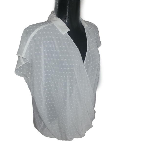 International Concepts White Textured Short Sleeve Wrap Front Blouse 10P - Picture 2 of 6